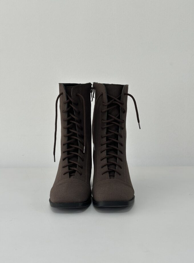 بوت استرادیواریوس